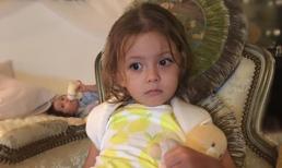 Con gái Hồng Nhung bị ngã gãy xương đòn vai phải