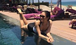 Phan Thị Lý khoe dáng nóng bỏng bên hồ bơi