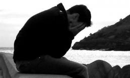 Bố vợ dùng một tấm hình để đe dọa tôi suốt 2 năm nay 