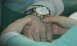 Bóc trần chiêu gạ tình đổi thân xác trong làng giải trí