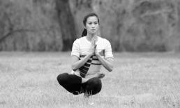 Vợ cũ Lam Trường uốn dẻo trong những động tác yoga khó