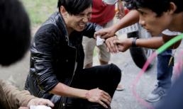 Hãy bớt mơ mộng và 'khôn ngoan' như Lý Hải để sống sót với phim thị trường