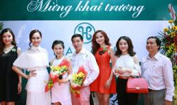 Hoa hậu Diễm Hương diện váy đỏ rực khai trương Hasaki Beauty & Spa