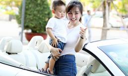 Vy Oanh đưa con trai đi dạo phố bằng xế hộp mui trần