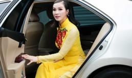 Thanh Mai duyên dáng áo dài đi làm giám khảo