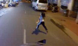 Là cha là mẹ, bạn phải xem clip này