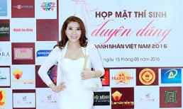 Hoa khôi Đông Xuân diện sắc trắng tinh khôi hội ngộ cùng các nữ Doanh nhân