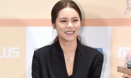 'Hoa hậu dao kéo' Park Shi Yeon ly hôn