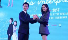 Dương Mịch tươi rói bên trai trẻ sau tin đồn đã ly hôn