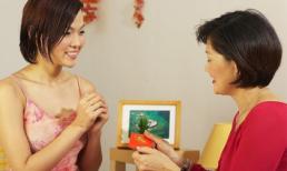 Mẹ chồng bật khóc khi nhận gói nhỏ của con dâu nghèo hèn