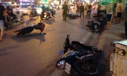 Ô tô 'điên' nổ lốp gây tai nạn liên hoàn tại Xã Đàn