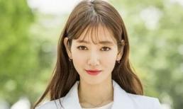 Park Shin Hye đẹp tựa nữ thần trong trang phục y sĩ