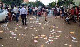 Vợ cũ thuê dàn nhạc đám ma, rải vàng mã trong đám cưới chồng