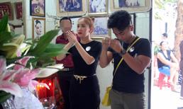 Dàn sao Việt thành kính đi giỗ tổ NSND Phùng Há