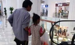 Bố đi chân đất, dẫn con gái đi mua mì tôm ở Trung tâm thương mại gây xúc động