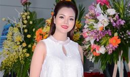 Ruby Anh Phạm đẹp tựa nữ thần trong lễ khánh thành nhà máy công nghiệp