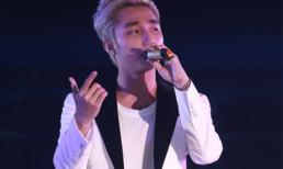 Sơn Tùng M-TP hát nhạc An Thuyên đầy xúc cảm trước cổng chùa