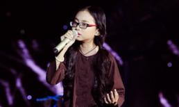 Ca sĩ nhí đang tự 'giết chết' mình bởi quá tin lời khán giả?