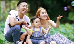 Clip đặc biệt Phan Hiển dành tặng Khánh Thi và con trai
