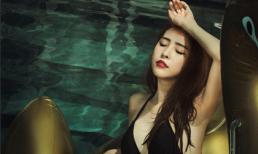 'Cá sấu chúa' Quỳnh Nga đốt mắt mọi ánh nhìn diện bikini ở hồ bơi