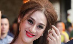 Cận gương mặt ngày càng xập xệ, nhọn hoắt như 'xà quái' của Lâm Chi Khanh