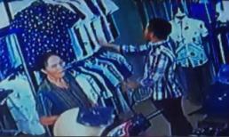 Cụ bà 60 'nhanh tay, nhanh mắt' chôm 4 chiếc quần jean trong tích tắc