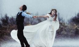 Cặp đôi Hà Nội bất chấp nguy hiểm chụp ảnh cưới dưới trời mưa bão