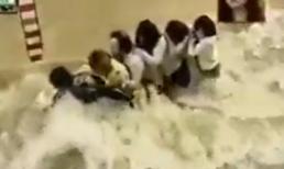 Học người Nhật Bản cách sống sót khi bị lũ quét