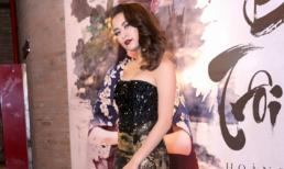 Hoàng Thuỳ Linh diện đầm trăm triệu khoe vai trần gợi cảm