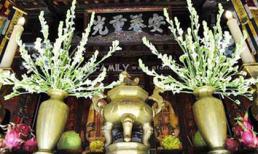 Lý do hoa huệ được mọi nhà cắm trên bàn thờ trong lễ cúng Vu Lan?