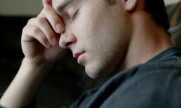 Chỉ còn biết nước cúi gằm mặt, nuốt nước bọt khi gặp lại cô vợ 'màn hình phẳng' sau 2 năm