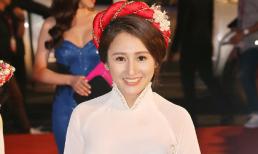 Hoa hậu thân thiện Viên Hoàng Thu nổi bật với áo dài sen trắng trên thảm đỏ HHVN