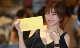 Hạn chế cặp kè Trấn Thành, Hari Won một mình tới dự sự kiện