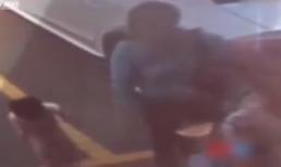 Phẫn nộ: 'Ác mẫu' đạp gục con gái 2 tuổi giữa đường còn đòi bồi thường tiền