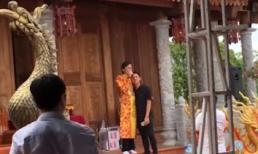 Cha con Hoài Linh ca cổ trong nhà thờ tổ trăm tỷ