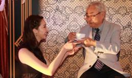 Kiều nữ TVB quỳ gối bưng trà nhận người tình U80 làm cha nuôi