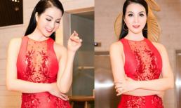 MC Thanh Mai gợi cảm mê hồn với suối tóc thẳng mượt