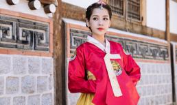 Chi Pu mặc Hanbok tạo dáng trên phố Hàn 