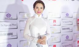 Diện áo dài sen, hoa hậu Lê Thanh Thúy đẹp thanh tú hút mọi ánh nhìn