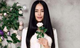 Sella Trương đẹp tựa nàng thơ với áo dài trắng tinh khôi