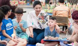 Hoa hậu Ngọc Hân, Á hậu Thanh Tú dạy vẽ cho trẻ em