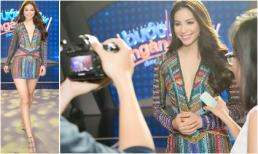 Phạm Hương diện váy sexy khoe chân dài miên man