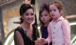 Cặp sinh đôi nhà Hồng Nhung đáng yêu đi sự kiện cùng mẹ 