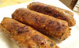 Làm món nem chay nấm ngày đầu tháng