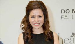 Hoa hậu Bùi Thị Hà diện đầm quý tộc, thả dáng kiêu sa trên thảm đỏ