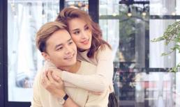 Vợ chồng Tú Vi - Văn Anh tình tứ đón Noel bên nhau