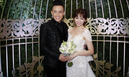 Vợ chồng Trấn Thành phấn khích đọc thư fan sau 3 ngày cưới