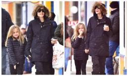 Sau ly hôn, Angela Jolie lộ nụ cười hiếm hoi khi đi chơi cùng các con