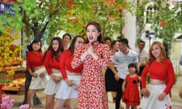 Bảo Thy hóa thân thành thiếu nữ Việt dịu dàng trong tà áo dài