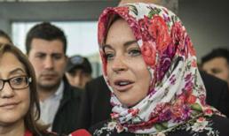 'Cô nàng lắm chiêu' Lindsay Lohan gia nhập đạo Hồi? 